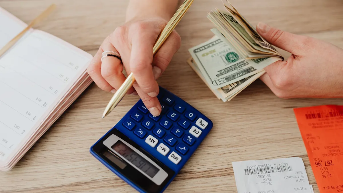The 50/30/20 Rule Explained With 2026 US Income Data